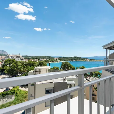 Seafront Apartment Silvija Makarska