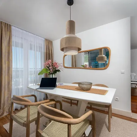 Seafront Apartment Silvija Apartment *